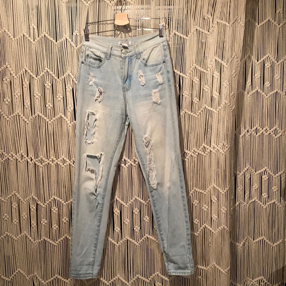 Glamorous distressed jeans